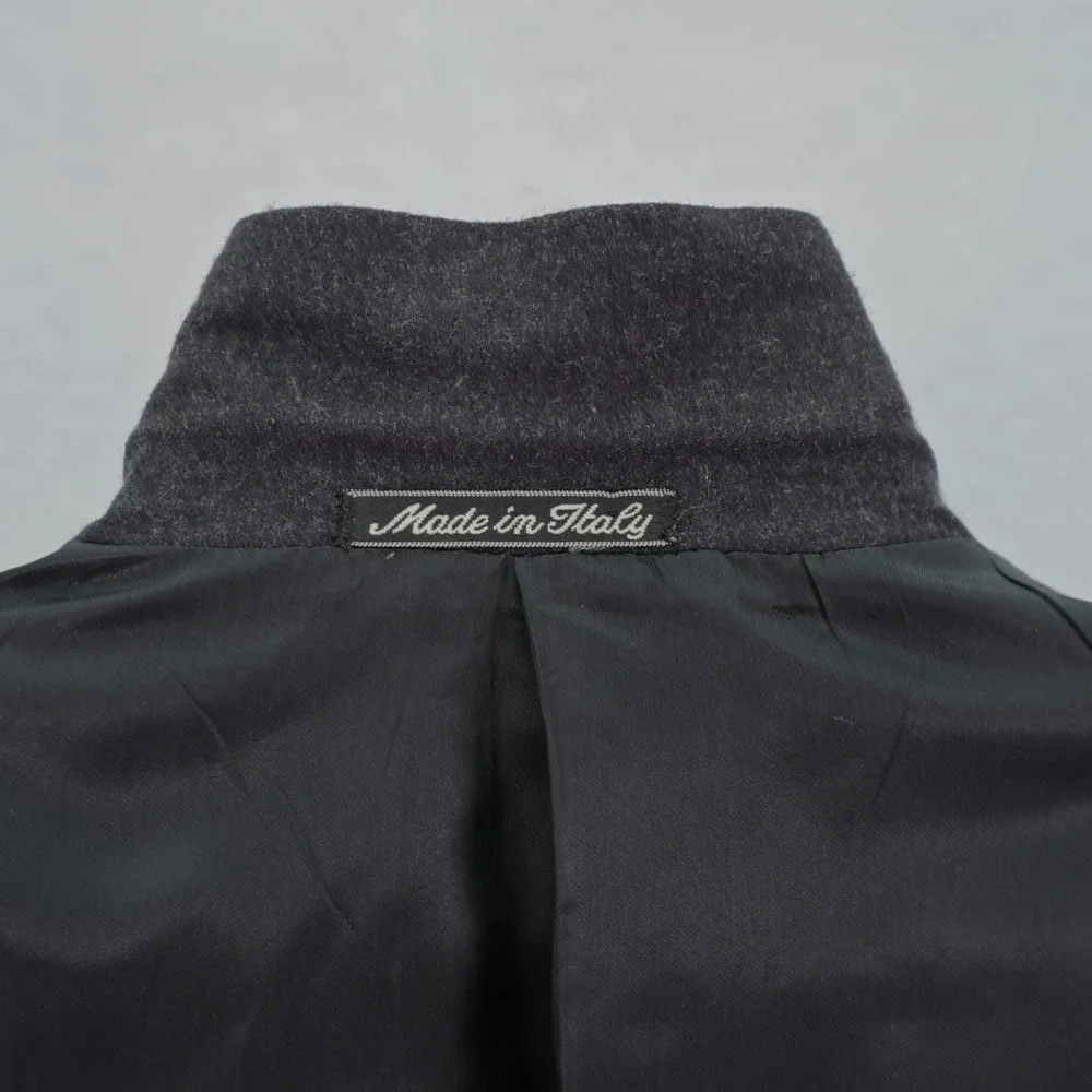 Giorgio Armani‎ Mani Italy Flannel Wool Blazer Gray 42R Tagged 44R 2 Button